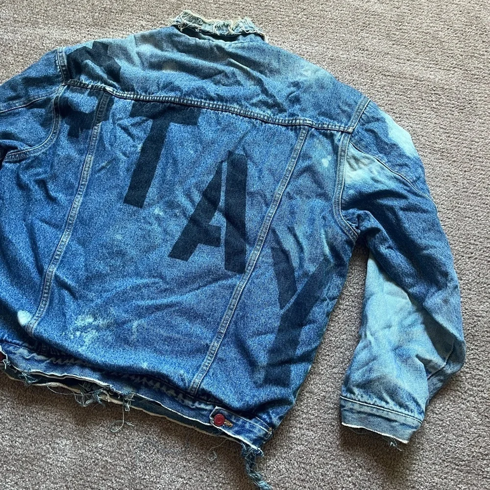 VTG 80’s Thrashed Distressed Denim Sherpa Jacket